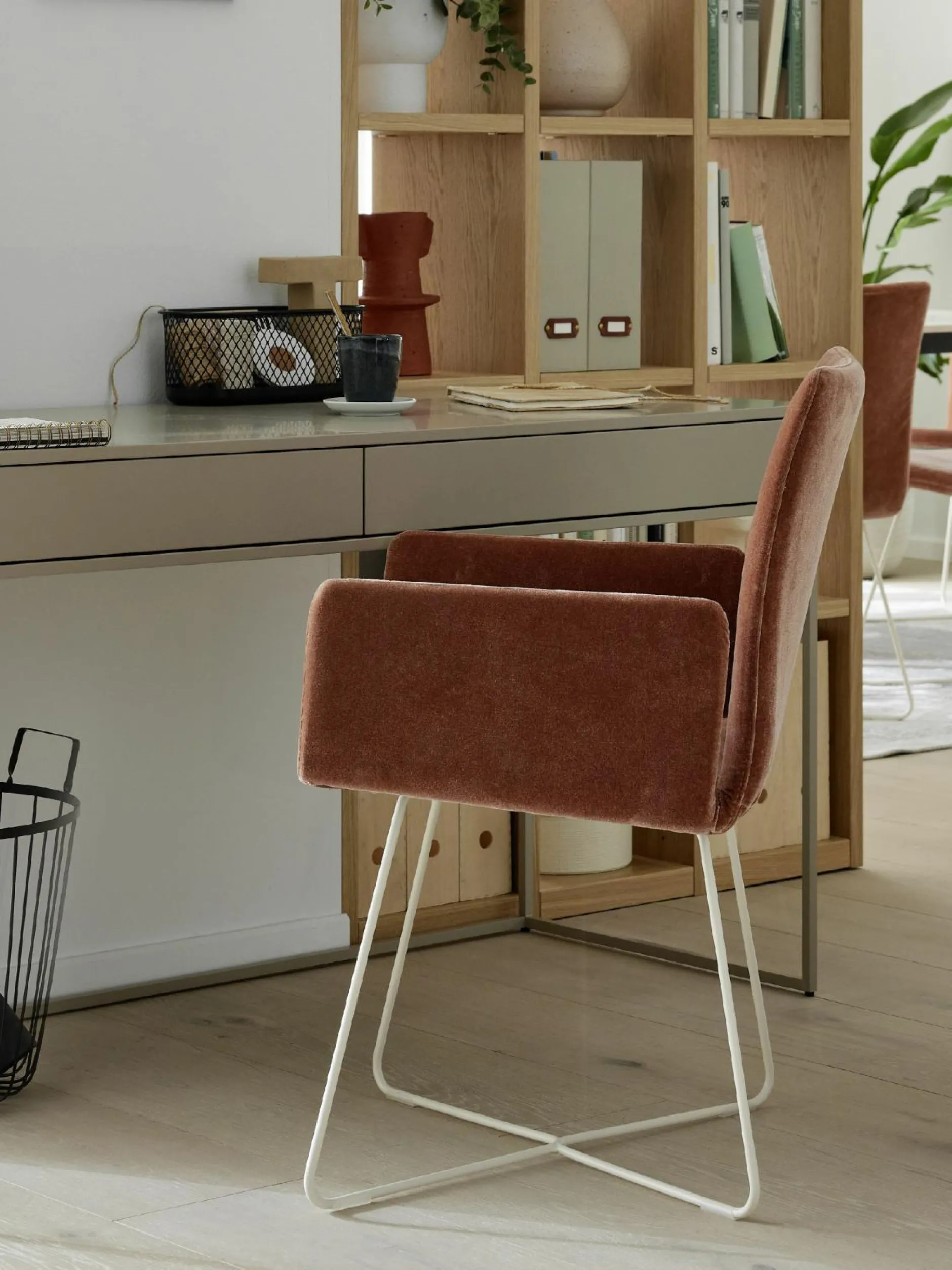 Hot Armlehnenstuhl DIAMO Armlehnstühle