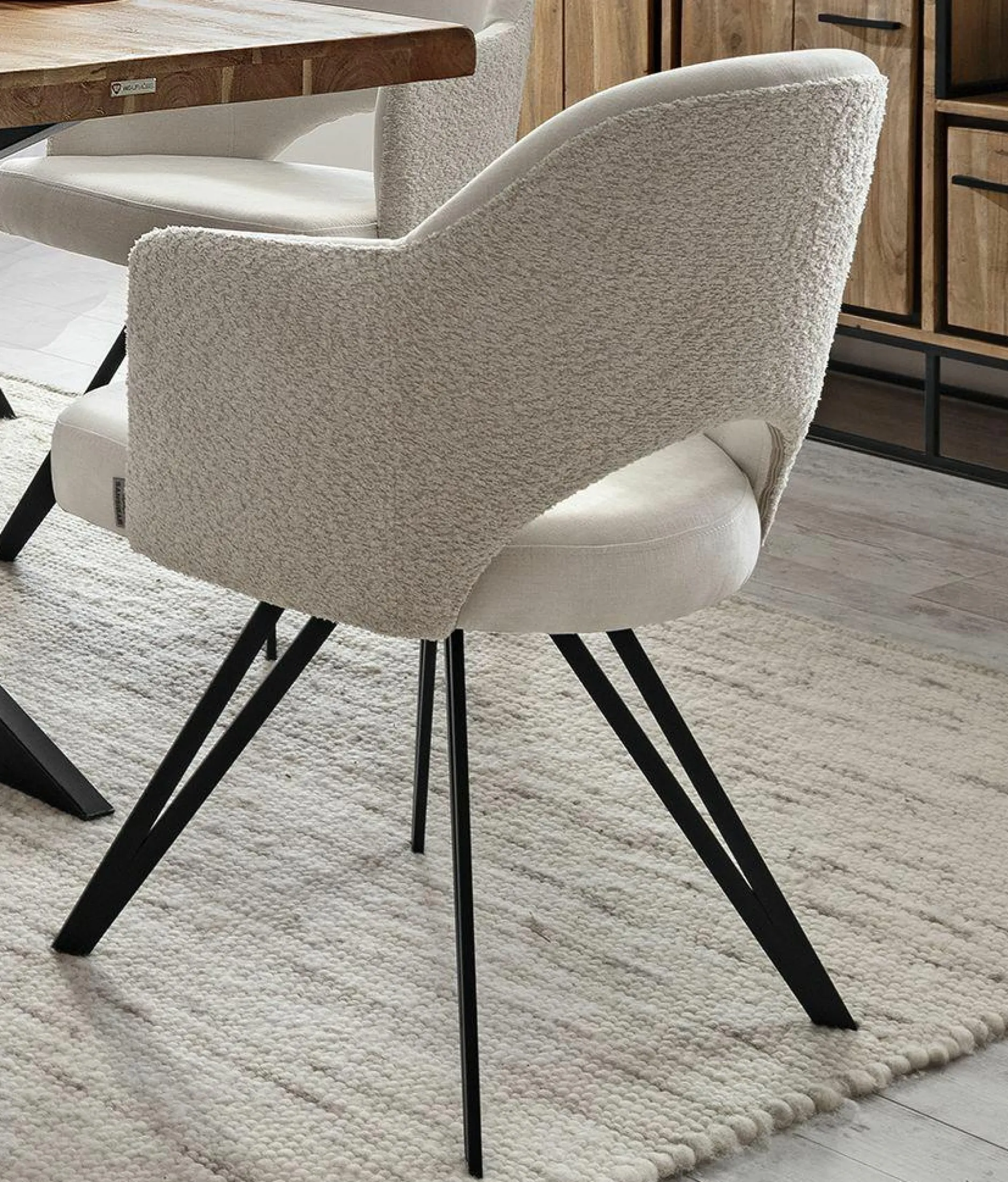 New Armlehnstuhl TINNUM Armlehnstühle