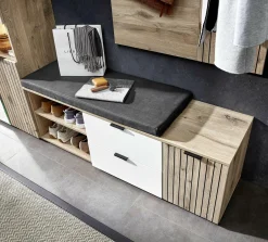 New Bank SENYO Truhen & Bänke