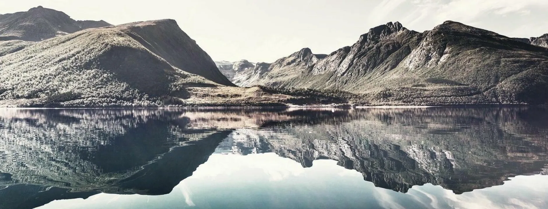 Sale Glasbild NORDIC LAKE Glasbilder