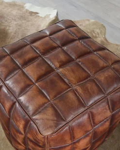 Hot Hocker Hocker|Hocker