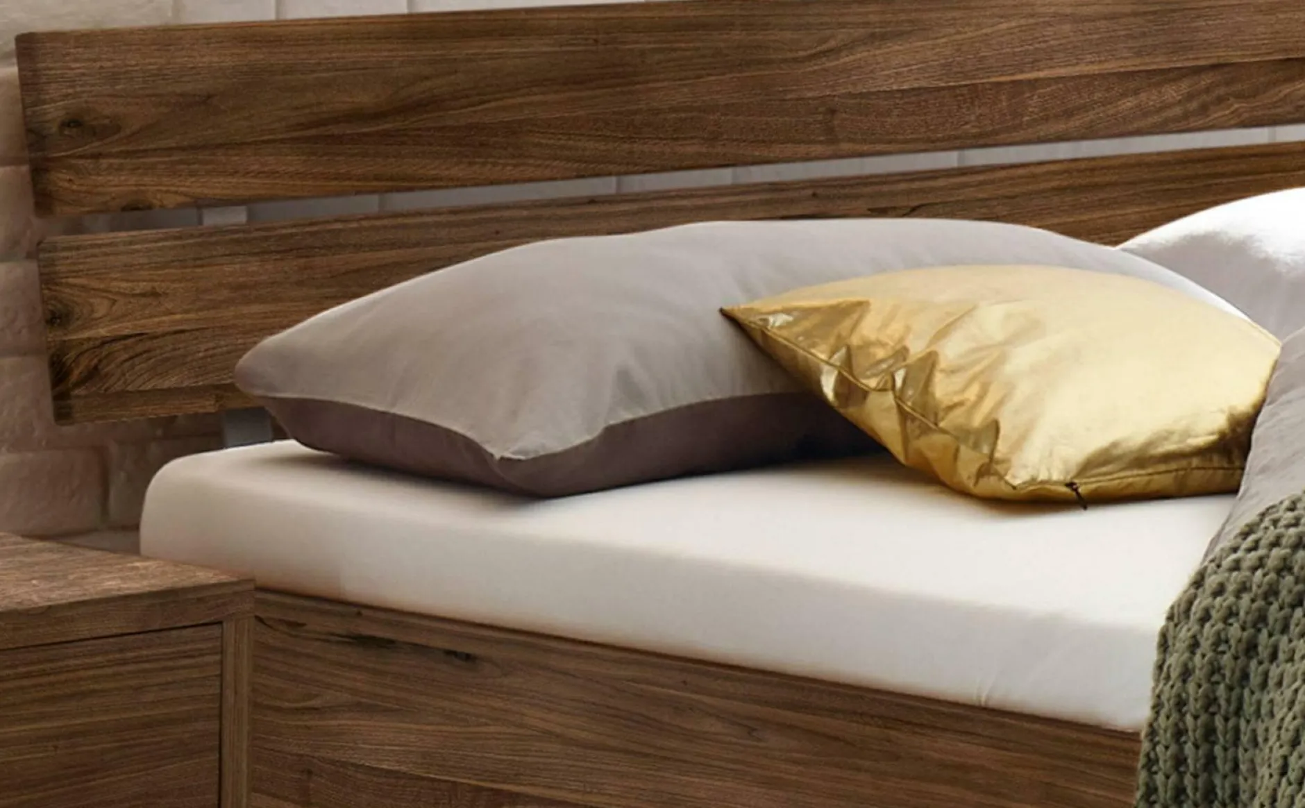 Online Holzbett ORTONA Holzbetten