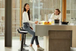 Hot Stehhilfe MUVMAN Hocker