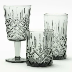 Trinkglas Gläser|Gedeckter Tisch