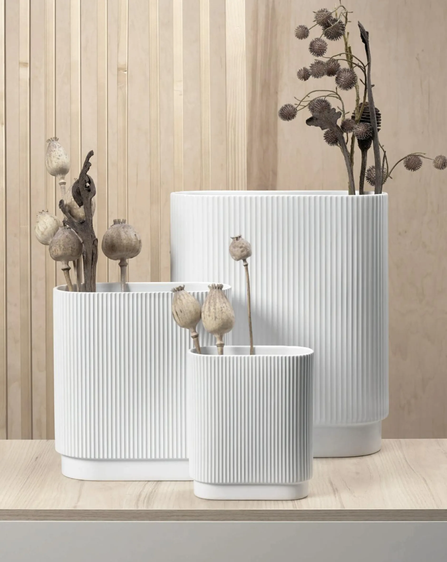 Hot Vase ART DECO weiß matt Vasen