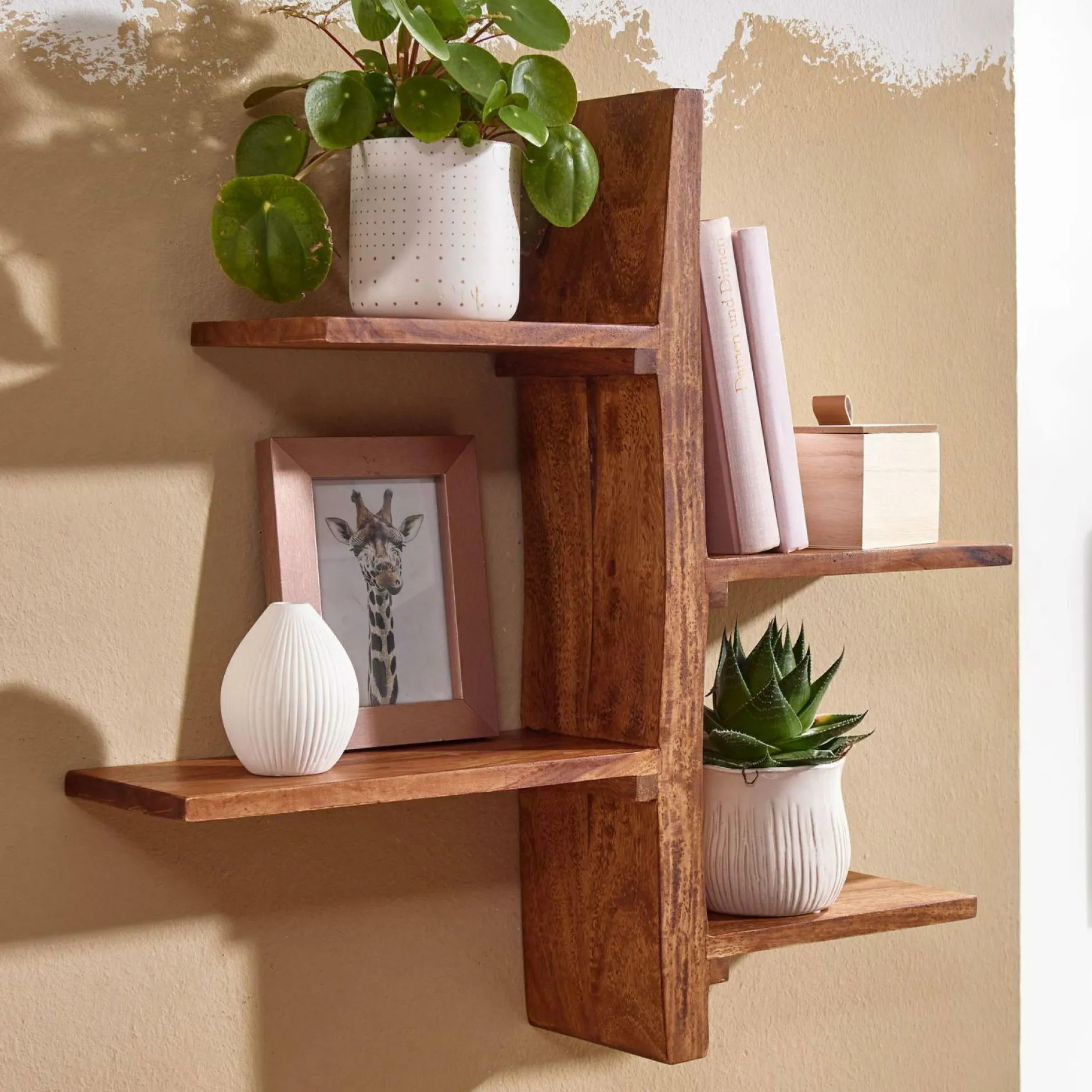 New Wandregal Wandregale