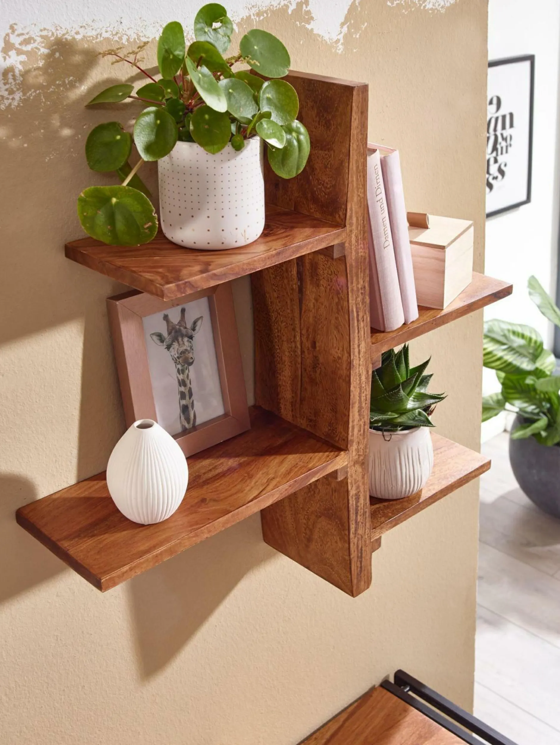 New Wandregal Wandregale