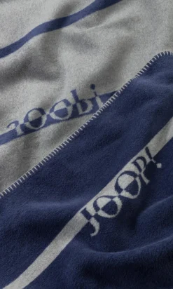 New Wohndecke LOGO-STRIPE Decken|Decken & Kissen